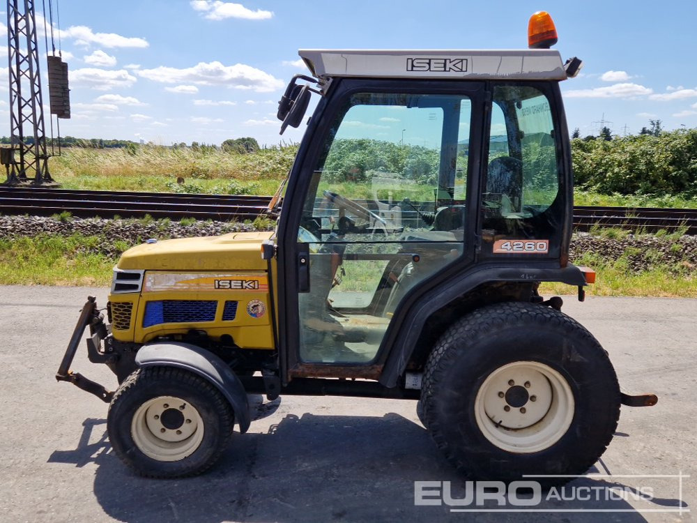 Iseki TH4260AHL - Kistraktor: 2 kép. Iseki TH4260AHL - Kistraktor: 2 kép.