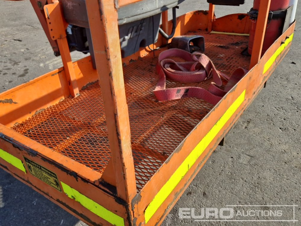 Emelő JLG 450AJSII: 15 kép.