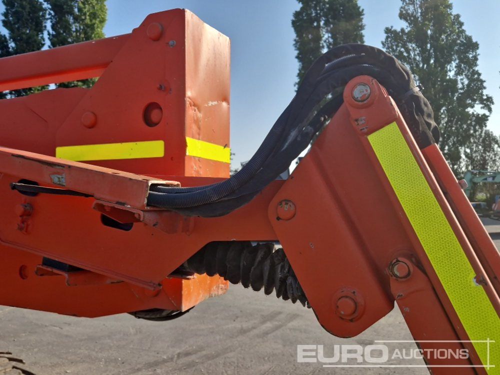 Emelő JLG 450AJSII: 18 kép.
