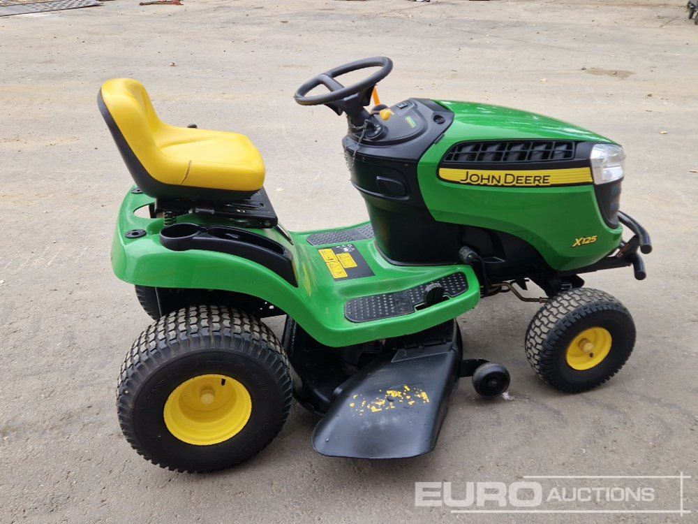 Kerti fűkasza John Deere X125: 6 kép.