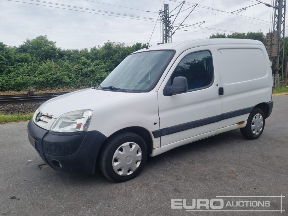 2004 Peugeot Partner - Kisteherautó: 1 kép. 2004 Peugeot Partner - Kisteherautó: 1 kép.