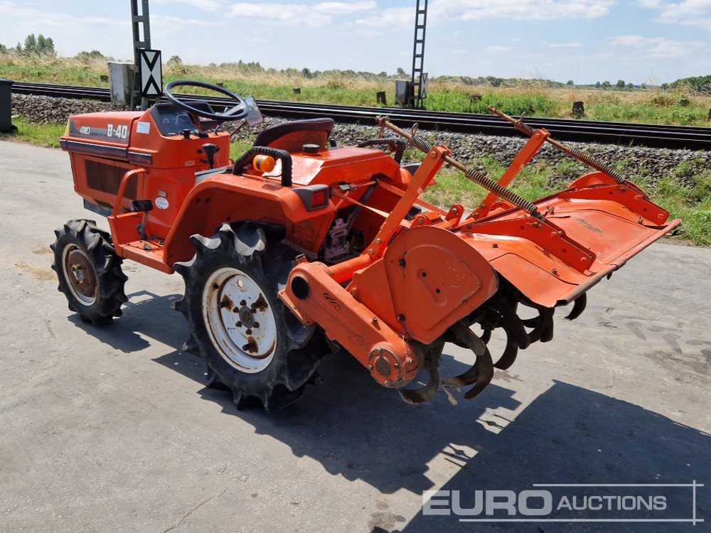 Kubota B40 - Kistraktor: 3 kép. Kubota B40 - Kistraktor: 3 kép.