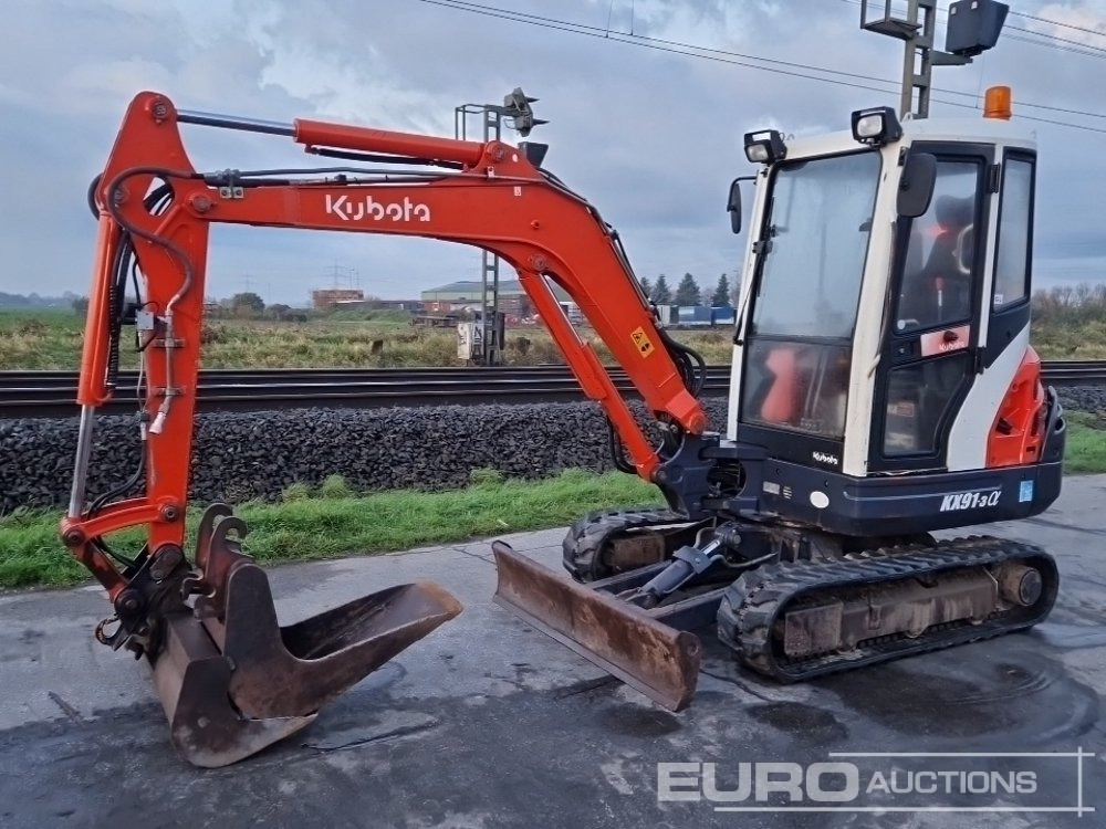 Kubota KX91-3 - Minikotró: 1 kép. Kubota KX91-3 - Minikotró: 1 kép.