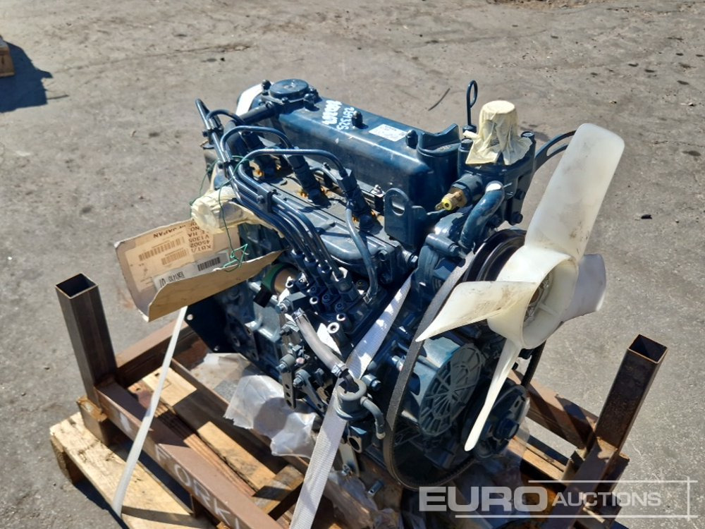 Kubota V1305 - Motor: 2 kép. Kubota V1305 - Motor: 2 kép.