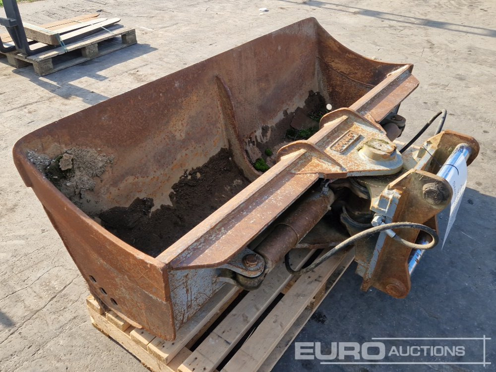 Lehnhoff 80" Hydraulic Tilt Ditching Bucket, S60 to suit 12-16 Ton Excavator - Kanál: 2 kép. Lehnhoff 80" Hydraulic Tilt Ditching Bucket, S60 to suit 12-16 Ton Excavator - Kanál: 2 kép.
