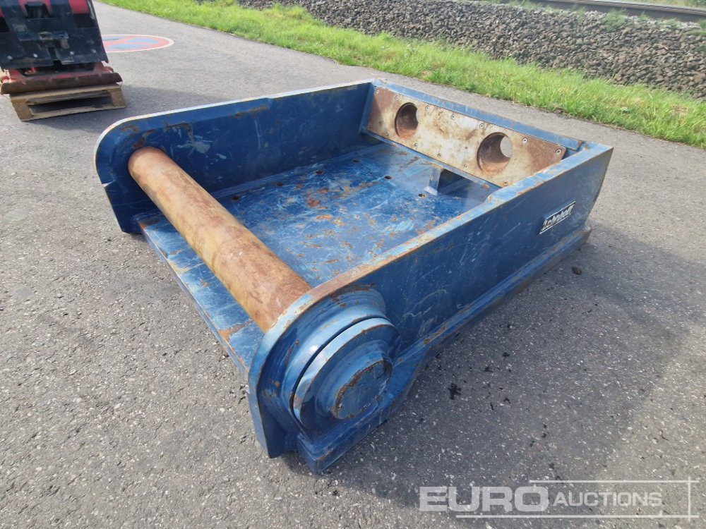 Lehnhoff Adapter Plate to suit SW80/100 - Gyorscsatlakozó: 2 kép. Lehnhoff Adapter Plate to suit SW80/100 - Gyorscsatlakozó: 2 kép.