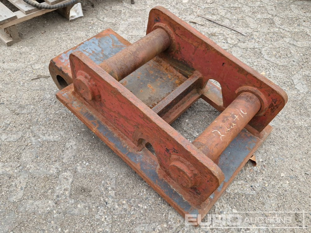 Liebherr SW48 Grapple Bucket - Gyorscsatlakozó: 2 kép. Liebherr SW48 Grapple Bucket - Gyorscsatlakozó: 2 kép.