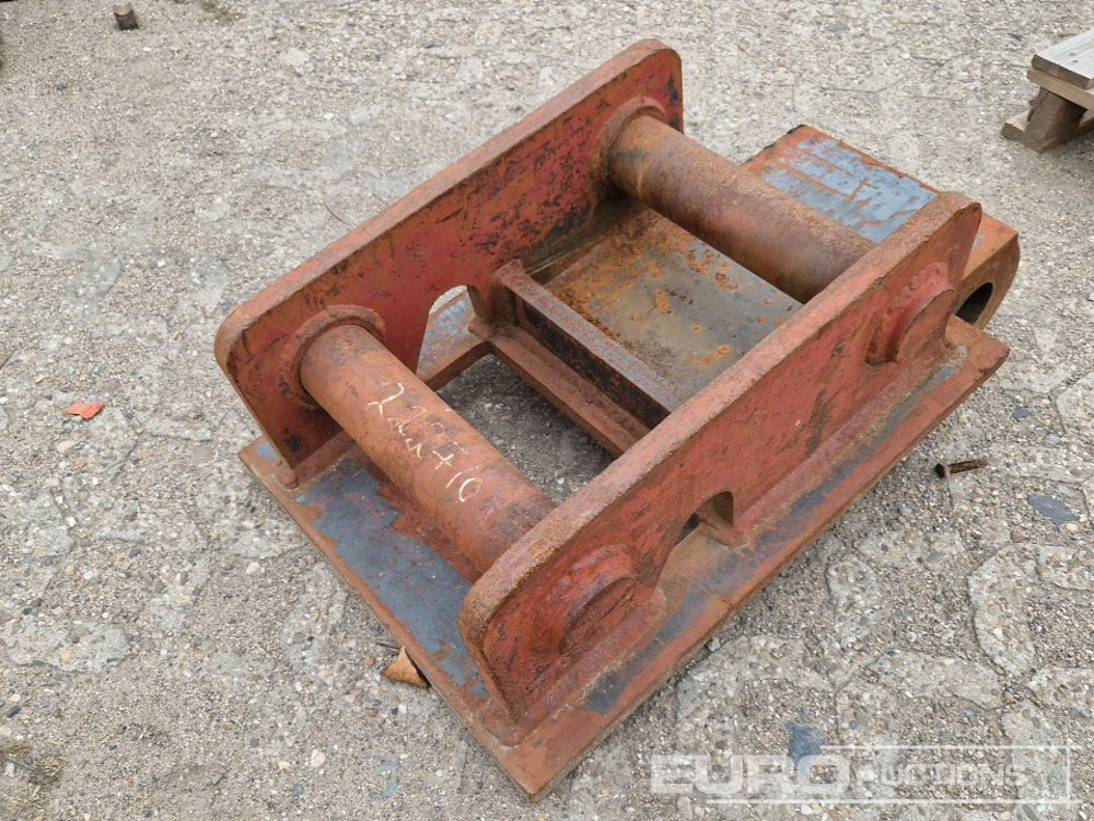 Liebherr SW48 Grapple Bucket - Gyorscsatlakozó: 3 kép. Liebherr SW48 Grapple Bucket - Gyorscsatlakozó: 3 kép.