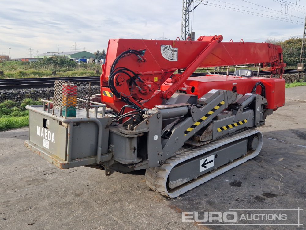 Maeda MC-305C - Mini daru: 1 kép. Maeda MC-305C - Mini daru: 1 kép.