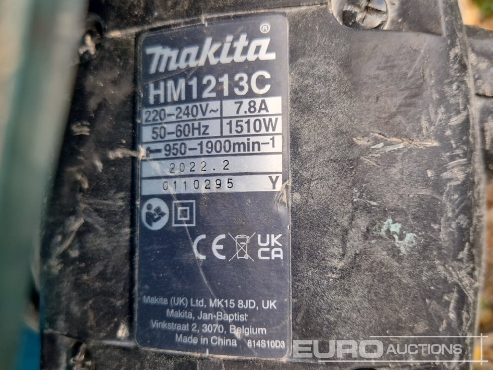 Makita HM1213C - Építőipari berendezések: 5 kép. Makita HM1213C - Építőipari berendezések: 5 kép.