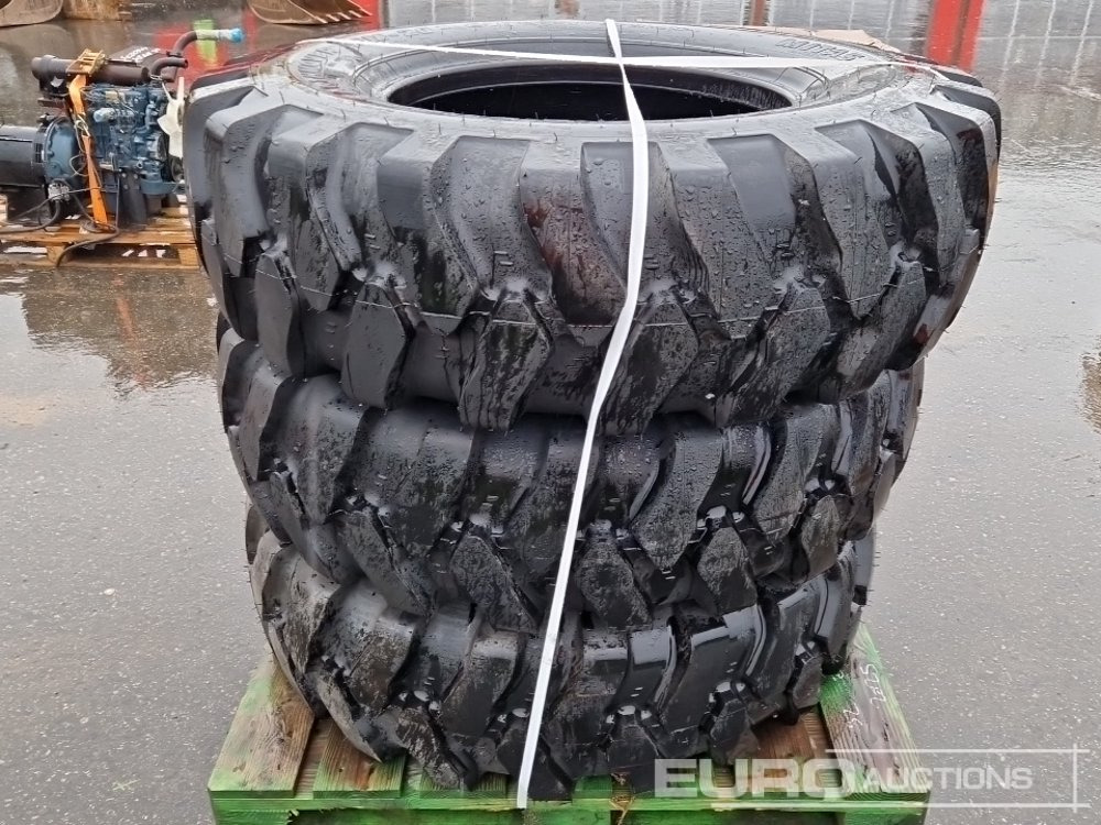 Mitas 15.5-25 Tyres (3 of) - Gumiabroncs: 2 kép. Mitas 15.5-25 Tyres (3 of) - Gumiabroncs: 2 kép.