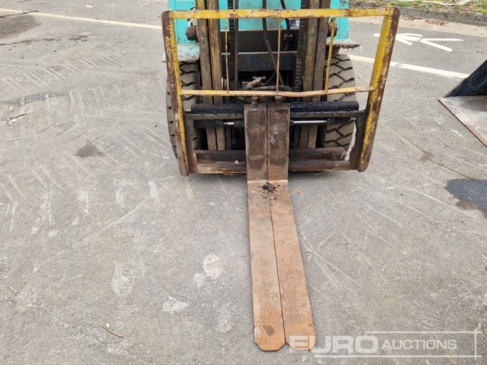 Villás targonca Mitsubishi FD20: 13 kép.