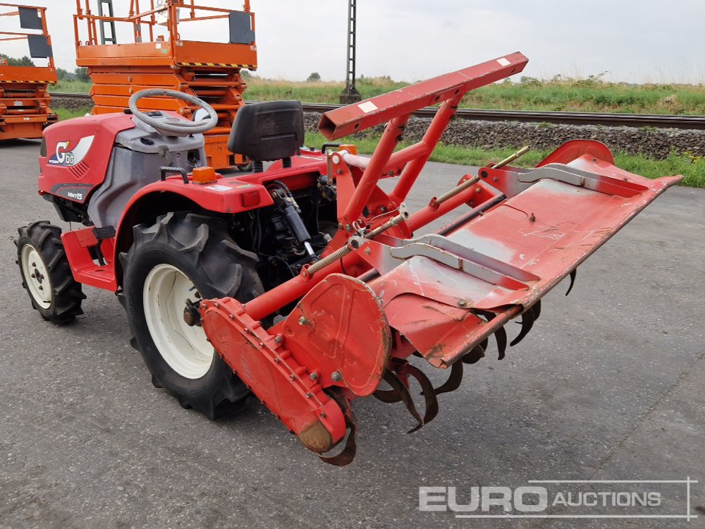 Mitsubishi MT20 - Kistraktor: 3 kép. Mitsubishi MT20 - Kistraktor: 3 kép.