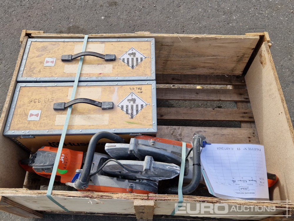 Pallet of Husqvarna Quick Cut Saws, Battery Power Kit - Aszfaltozó gép: 5 kép. Pallet of Husqvarna Quick Cut Saws, Battery Power Kit - Aszfaltozó gép: 5 kép.