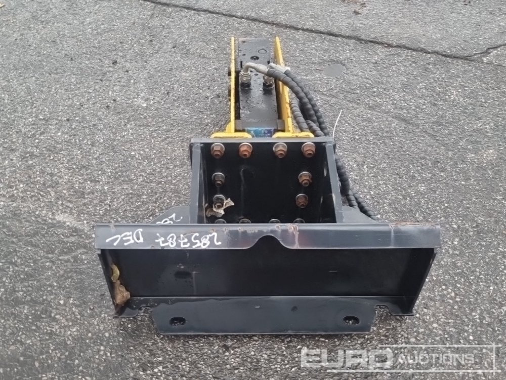 SY400 Hydraulic Breaker - Hidraulikus törőfej: 4 kép. SY400 Hydraulic Breaker - Hidraulikus törőfej: 4 kép.