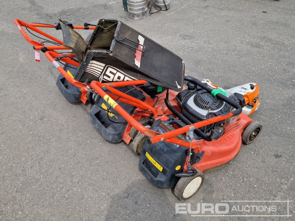 Sabo Electric Walk Behind Lawnmowers (2 of), Petrol Lawnmower, Stihl Petrol Hedge Cutter - Építőipari berendezések: 3 kép. Sabo Electric Walk Behind Lawnmowers (2 of), Petrol Lawnmower, Stihl Petrol Hedge Cutter - Építőipari berendezések: 3 kép.