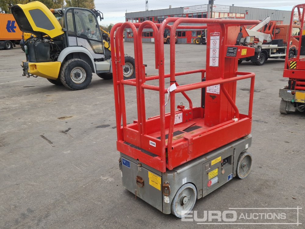 Snorkel TM12-C-E - Oszlopos személyemelő: 3 kép. Snorkel TM12-C-E - Oszlopos személyemelő: 3 kép.