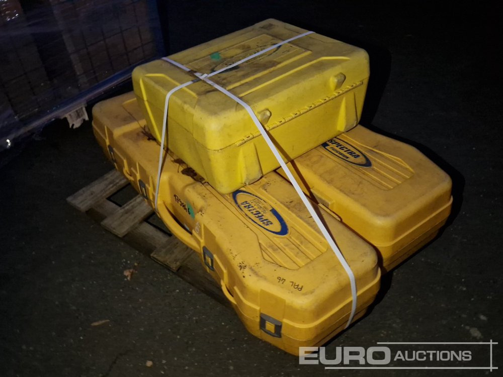 Spectra Rotary Laser - Építőipari berendezések: 2 kép. Spectra Rotary Laser - Építőipari berendezések: 2 kép.