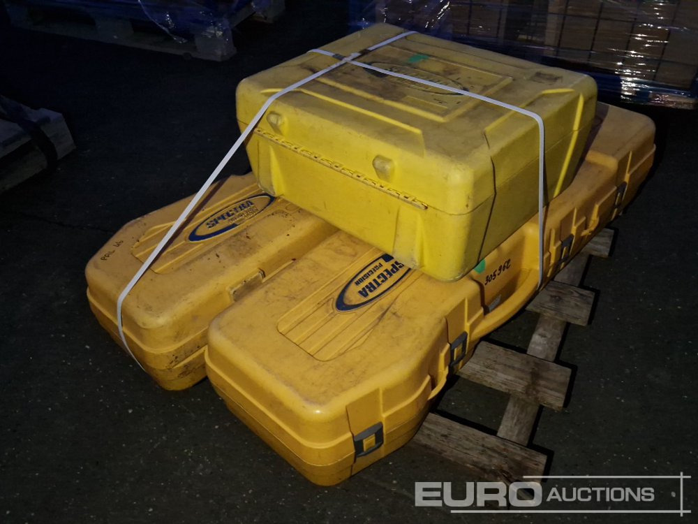 Spectra Rotary Laser - Építőipari berendezések: 3 kép. Spectra Rotary Laser - Építőipari berendezések: 3 kép.