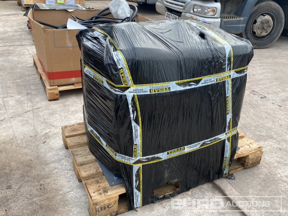 Tesab 1008 Hydraulic Tanks - Hidraulikus tartály: 1 kép. Tesab 1008 Hydraulic Tanks - Hidraulikus tartály: 1 kép.