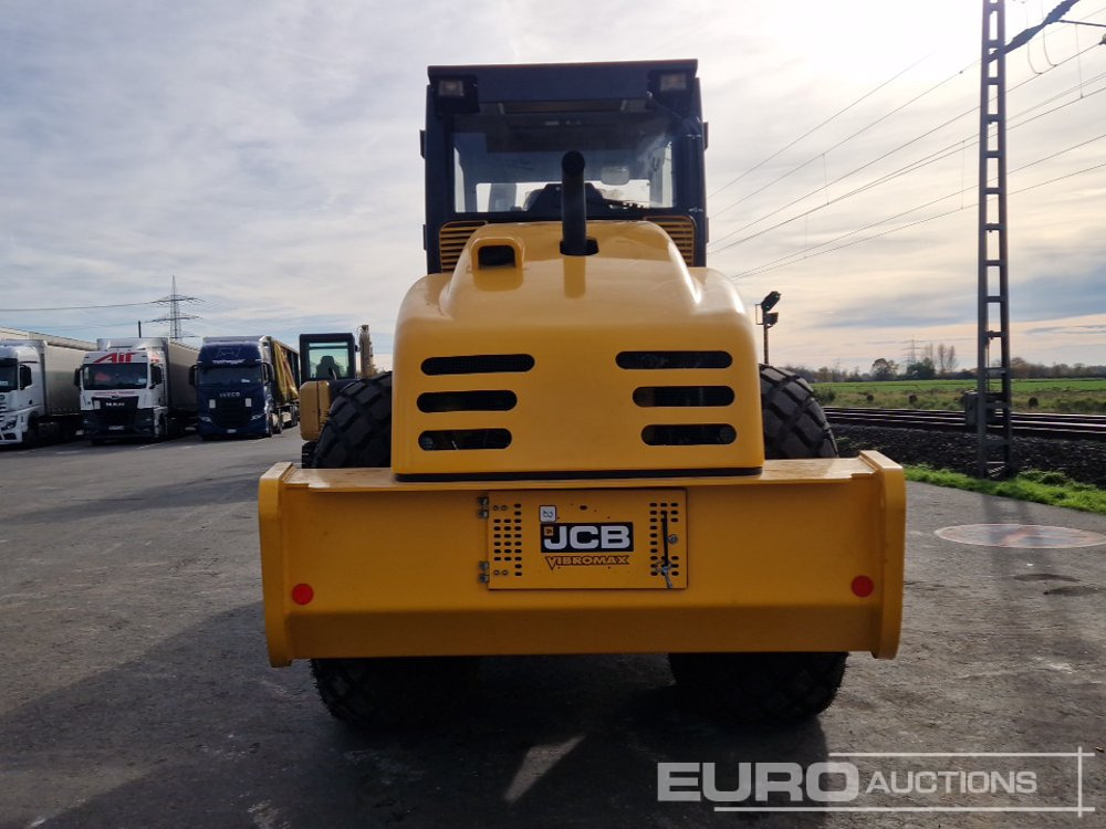 Unused 2025 JCB VM200D - Henger: 4 kép. Unused 2025 JCB VM200D - Henger: 4 kép.