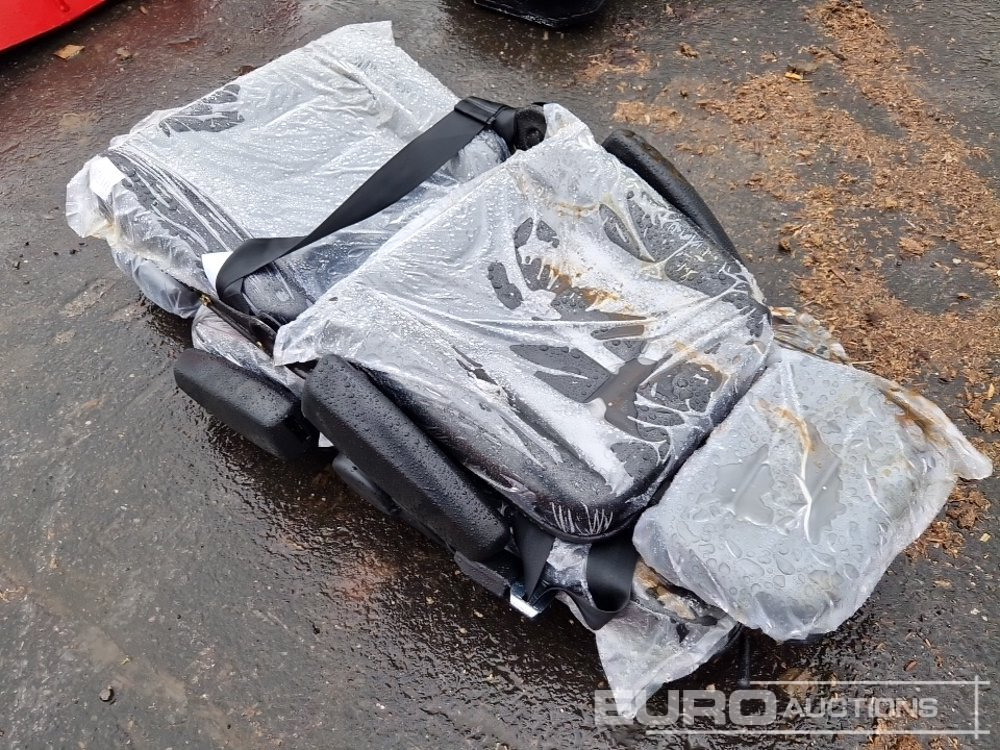 Unused 2025 SKLP Luxury Equipment Seat (2 of) - Garázs felszerelés: 2 kép. Unused 2025 SKLP Luxury Equipment Seat (2 of) - Garázs felszerelés: 2 kép.