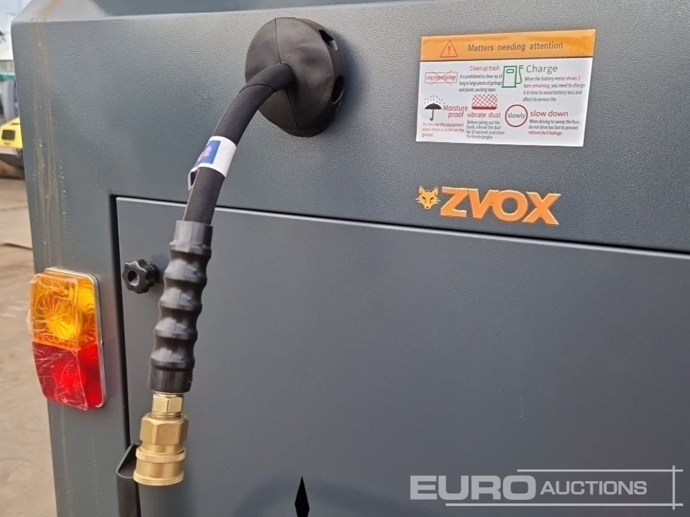 Utcaseprő gép Unused 2025 Zvox 2000G: 19 kép. Utcaseprő gép Unused 2025 Zvox 2000G: 19 kép.