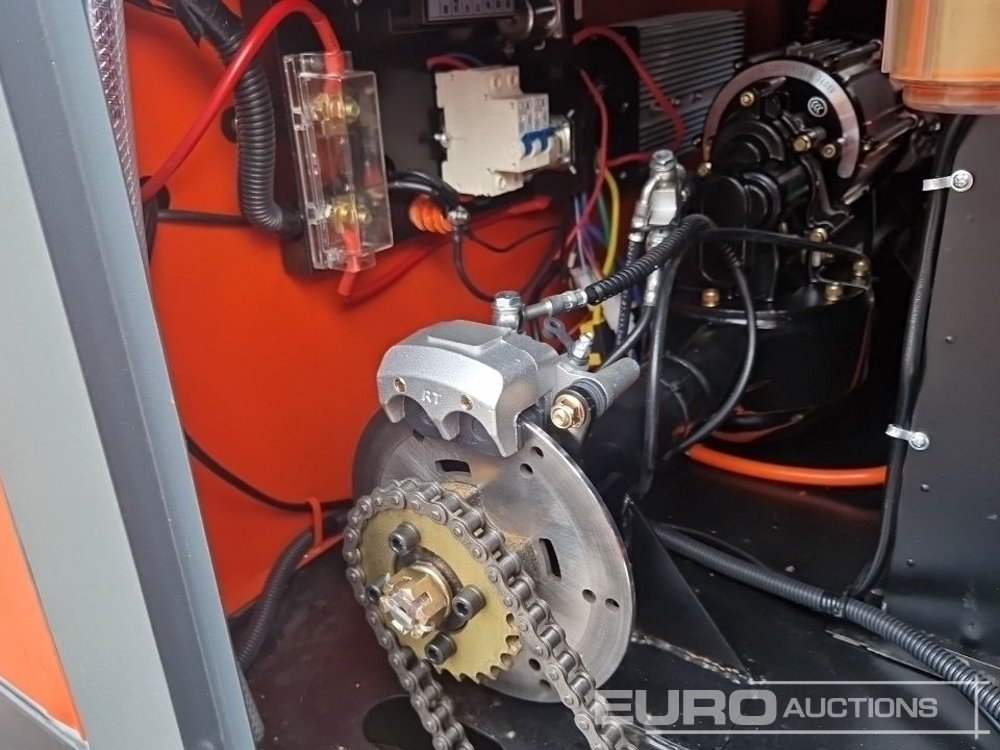 Utcaseprő gép Unused 2025 Zvox 2000G: 14 kép. Utcaseprő gép Unused 2025 Zvox 2000G: 14 kép.