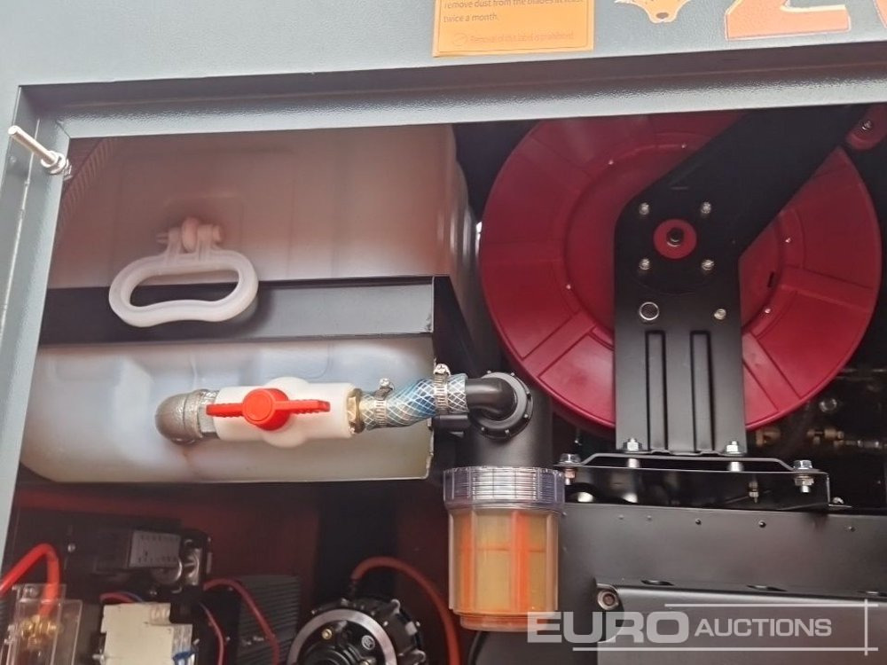 Utcaseprő gép Unused 2025 Zvox 2000G: 17 kép. Utcaseprő gép Unused 2025 Zvox 2000G: 17 kép.