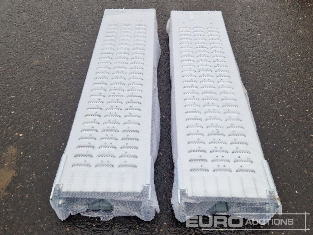 Unused 2025 Zvox SU-180 - Garázs felszerelés: 5 kép. Unused 2025 Zvox SU-180 - Garázs felszerelés: 5 kép.