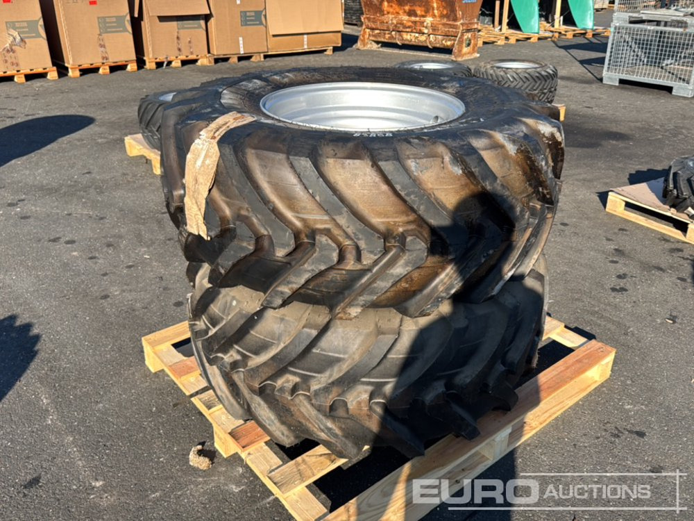 Unused Alliance 500/70R24 Tyre & Rim (2 of) - Gumiabroncs: 4 kép. Unused Alliance 500/70R24 Tyre & Rim (2 of) - Gumiabroncs: 4 kép.