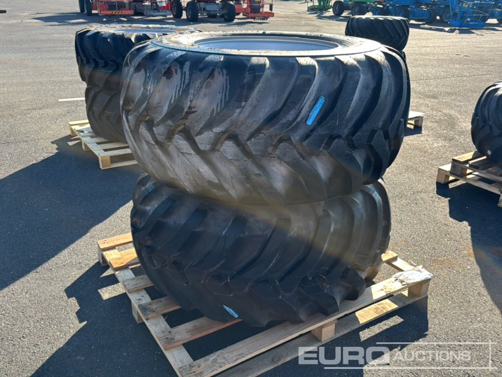 Unused Alliance 600/55-26.5 Tyre & Rim (2 of) - Gumiabroncs: 2 kép. Unused Alliance 600/55-26.5 Tyre & Rim (2 of) - Gumiabroncs: 2 kép.