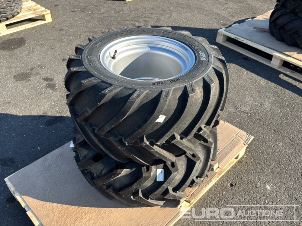Unused BKT 31x15.50-15NHS Tyre & Rim (2 of) - Gumiabroncs: 1 kép. Unused BKT 31x15.50-15NHS Tyre & Rim (2 of) - Gumiabroncs: 1 kép.