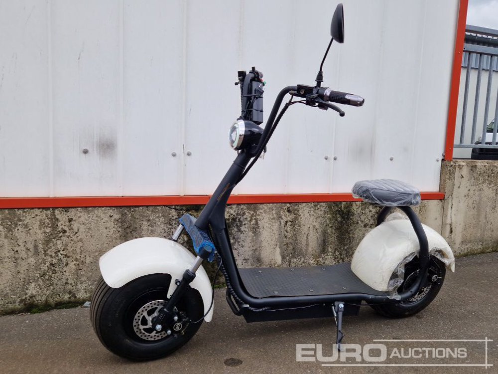 Unused Citycoco Electric Scooter - Golfkocsi: 1 kép. Unused Citycoco Electric Scooter - Golfkocsi: 1 kép.