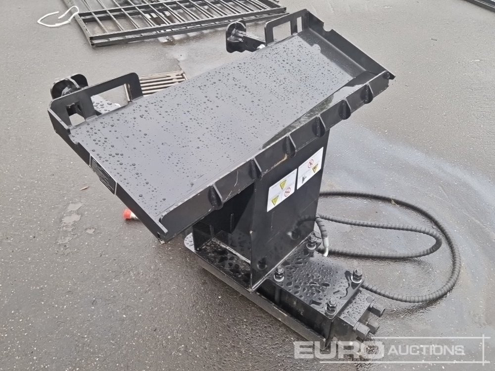 Unused GIYI GY-AD680 - Hidraulikus törőfej: 2 kép. Unused GIYI GY-AD680 - Hidraulikus törőfej: 2 kép.