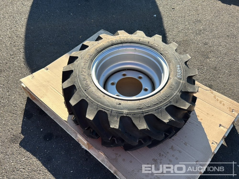 Unused Mitas 10.0/75-15.3 Tyre & Rim (1 of) - Gumiabroncs: 4 kép. Unused Mitas 10.0/75-15.3 Tyre & Rim (1 of) - Gumiabroncs: 4 kép.