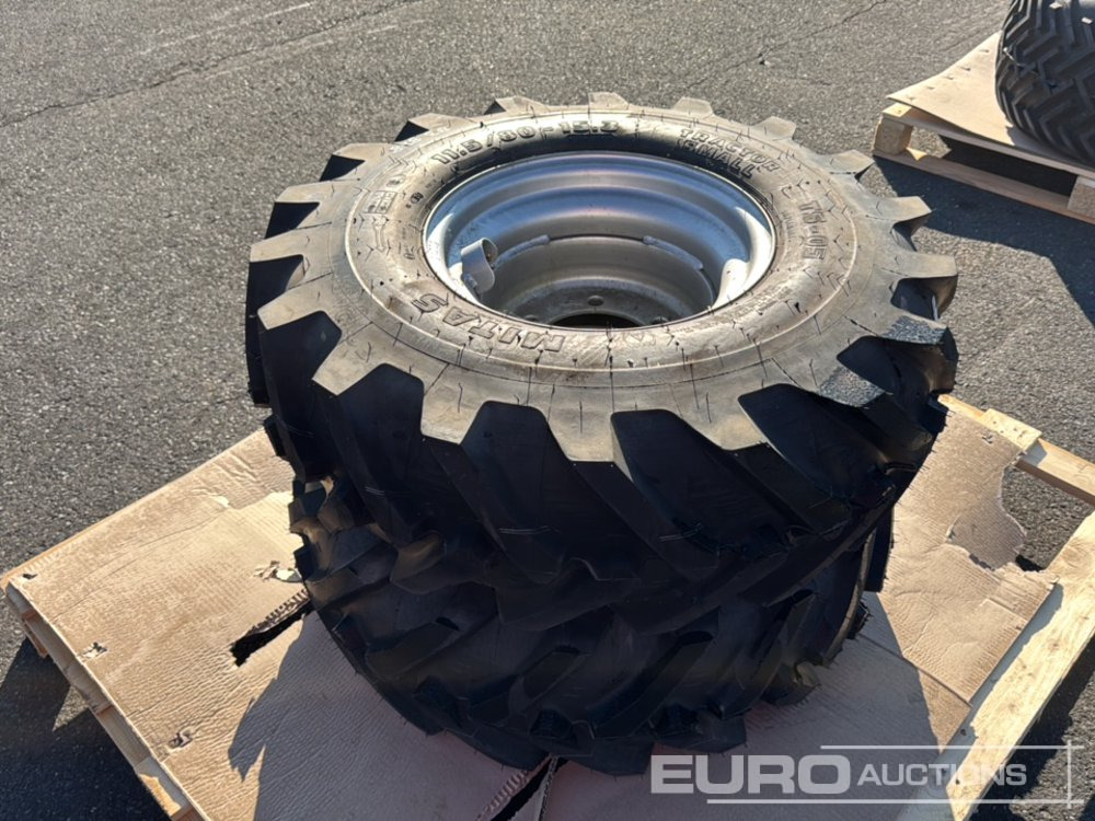 Unused Mitas 11.5/80-15.3 Tyre & Rim (2 of) - Gumiabroncs: 4 kép. Unused Mitas 11.5/80-15.3 Tyre & Rim (2 of) - Gumiabroncs: 4 kép.