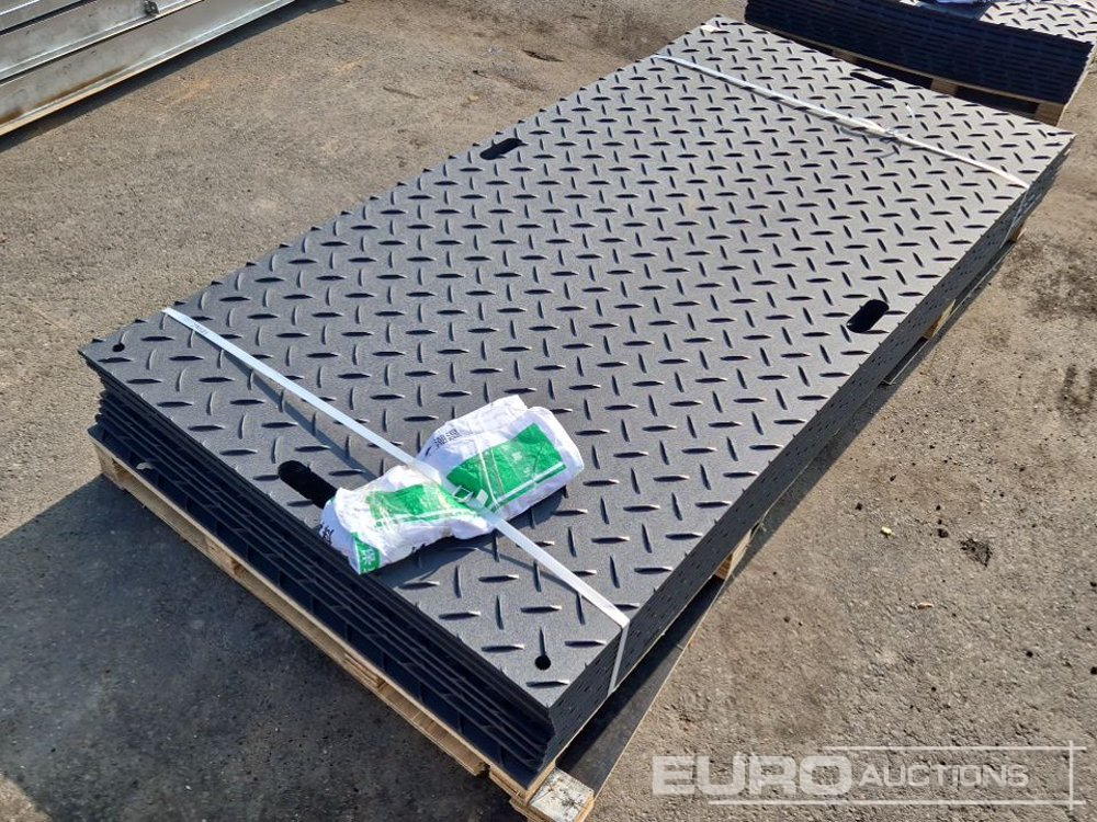 Unused Rubber Floor Protection Matts (12 of) - Szerszám/ Felszerelés: 3 kép. Unused Rubber Floor Protection Matts (12 of) - Szerszám/ Felszerelés: 3 kép.