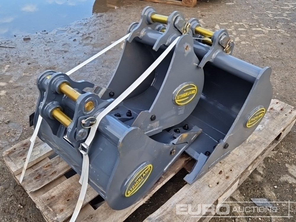 Unused Strickland 24", 18", 12" Bucket Set to suit Kubota KX15 (3 of) - Kanál: 1 kép. Unused Strickland 24", 18", 12" Bucket Set to suit Kubota KX15 (3 of) - Kanál: 1 kép.