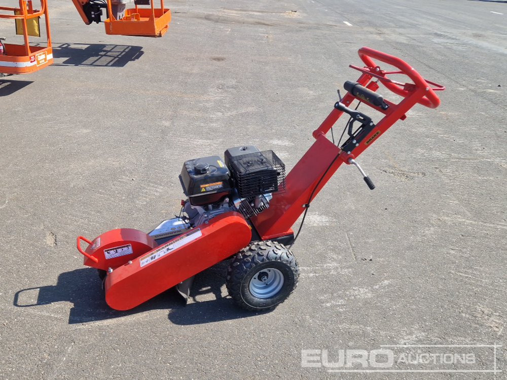 Unused Walk Behind Stump Grinder - Erdészeti aprító: 2 kép. Unused Walk Behind Stump Grinder - Erdészeti aprító: 2 kép.