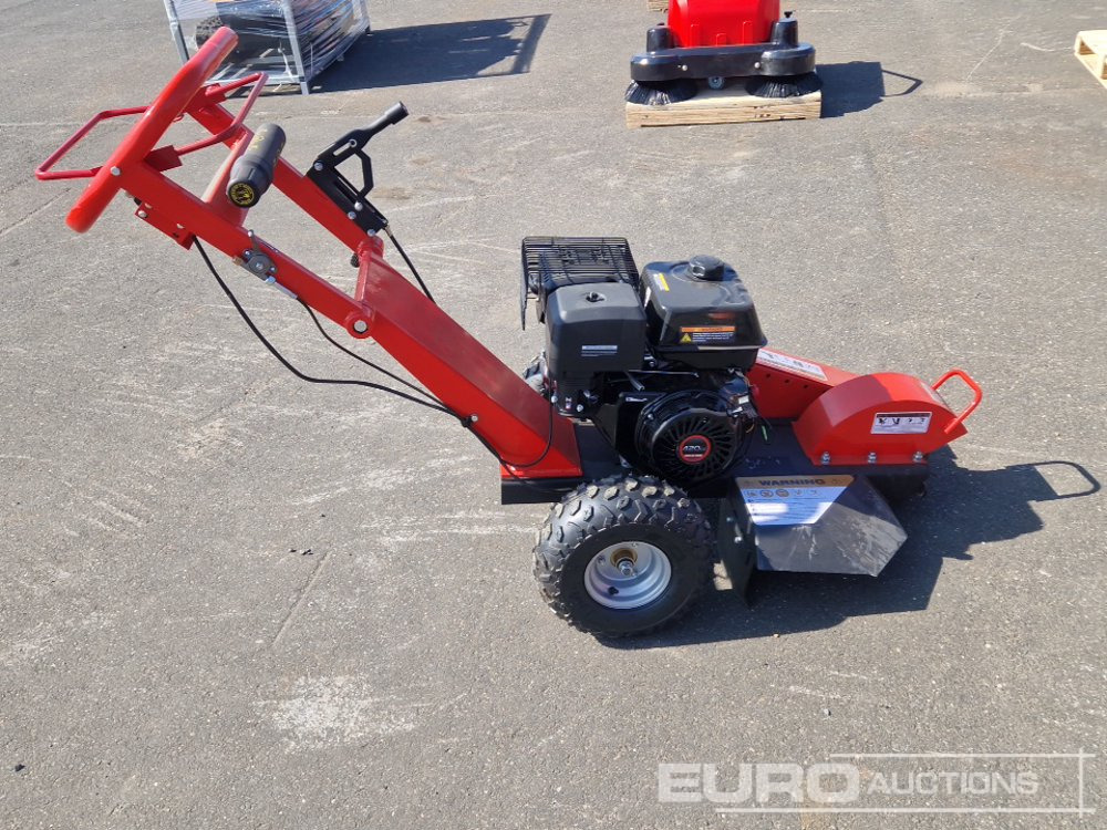 Unused Walk Behind Stump Grinder - Erdészeti aprító: 5 kép. Unused Walk Behind Stump Grinder - Erdészeti aprító: 5 kép.