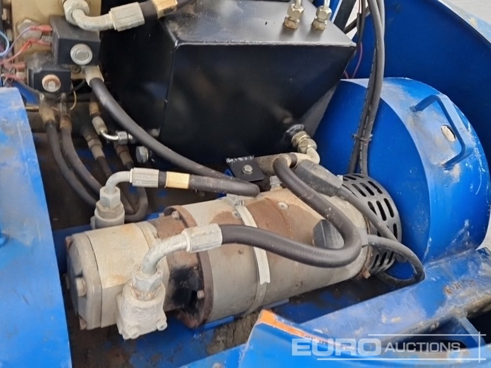 Up-Right MB 20N - Oszlopos személyemelő: 2 kép. Up-Right MB 20N - Oszlopos személyemelő: 2 kép.