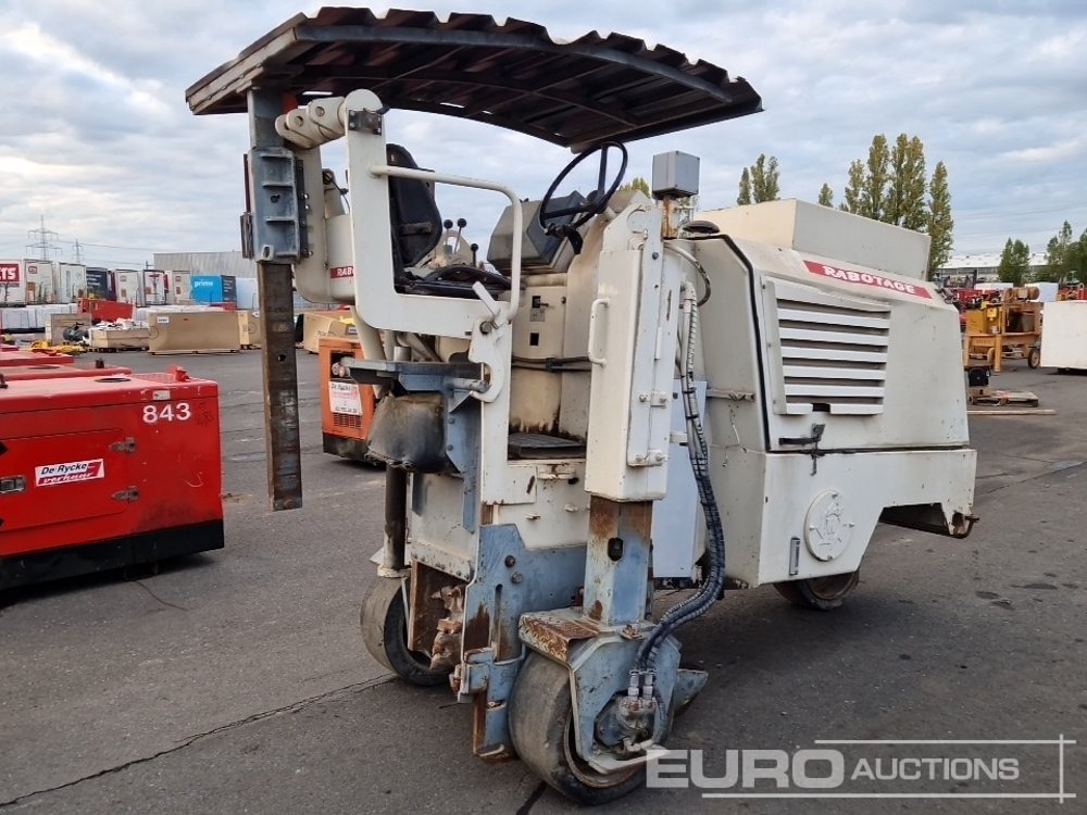 Wirtgen W500 - Aszfaltmaró: 4 kép. Wirtgen W500 - Aszfaltmaró: 4 kép.