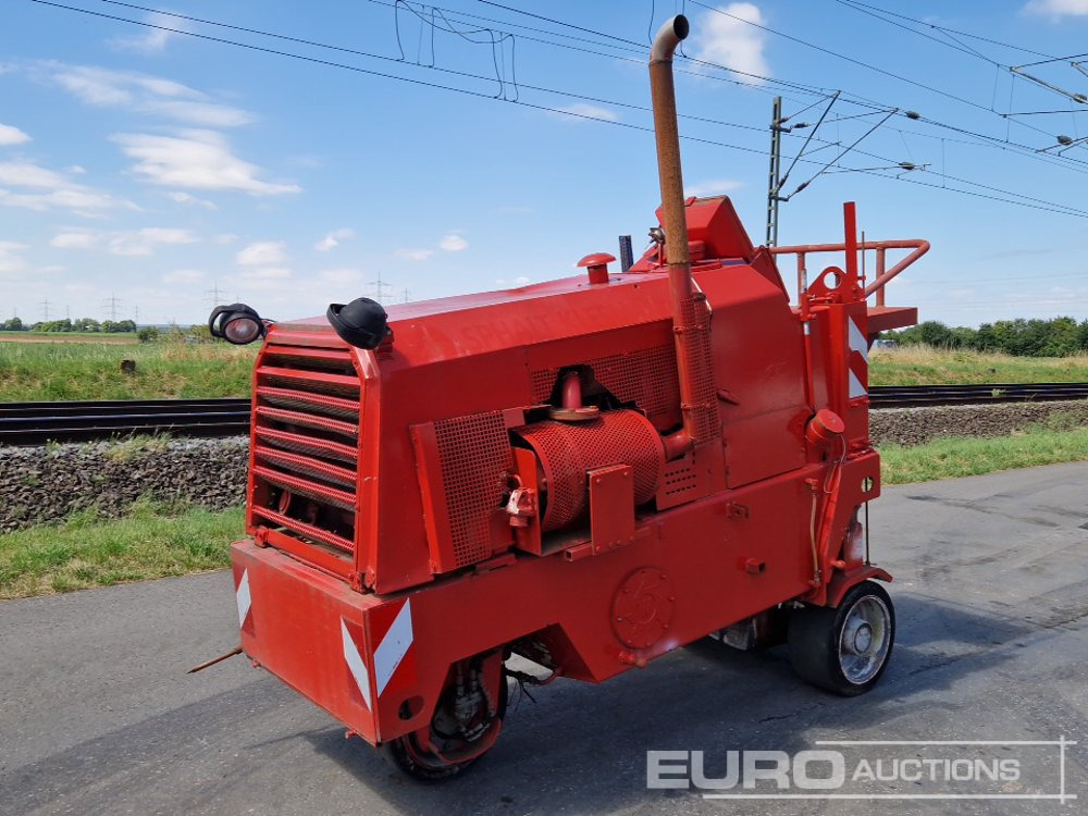 Wirtgen W500 - Betonipari gép: 1 kép. Wirtgen W500 - Betonipari gép: 1 kép.