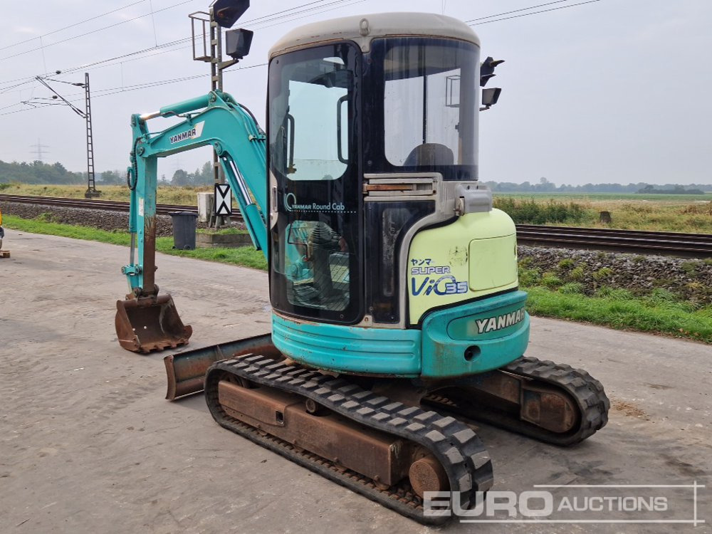 Yanmar VIO35-1 - Minikotró: 3 kép. Yanmar VIO35-1 - Minikotró: 3 kép.