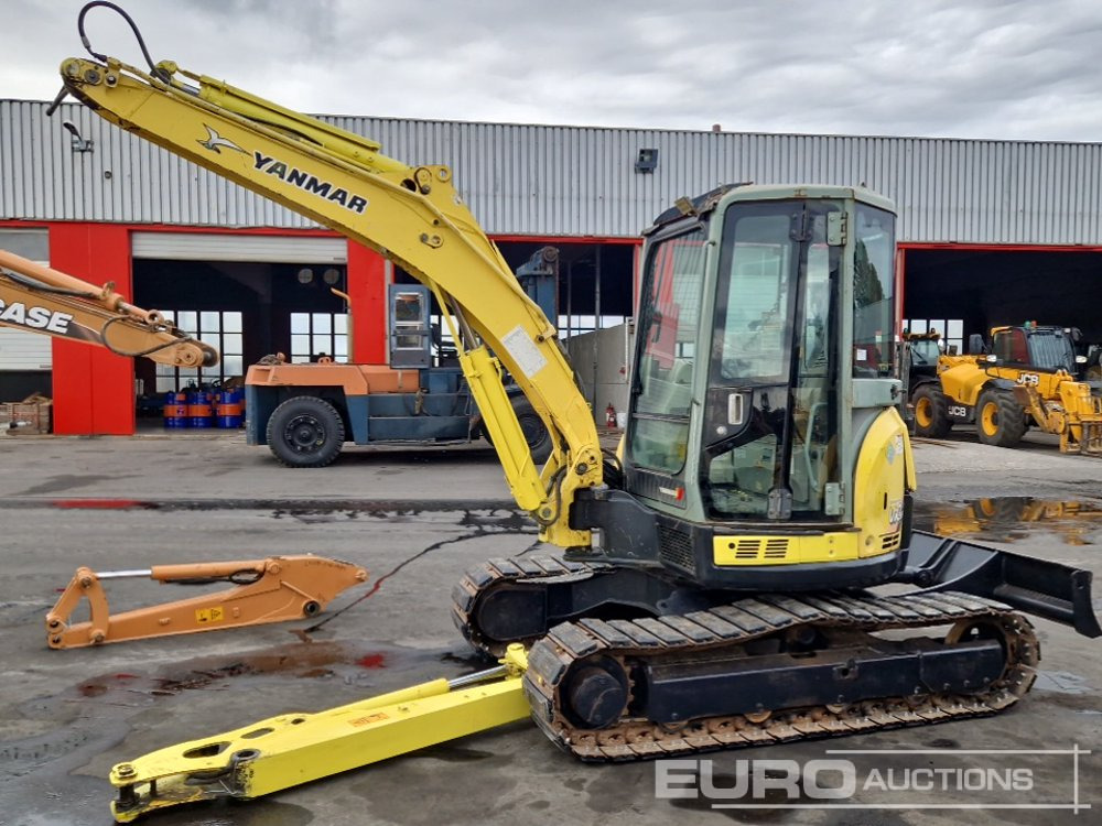 Yanmar ViO55-5B - Minikotró: 1 kép. Yanmar ViO55-5B - Minikotró: 1 kép.
