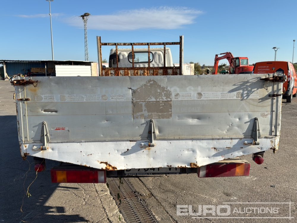 1999 Nissan Cabstar - Platós teherautó: 4 kép. 1999 Nissan Cabstar - Platós teherautó: 4 kép.