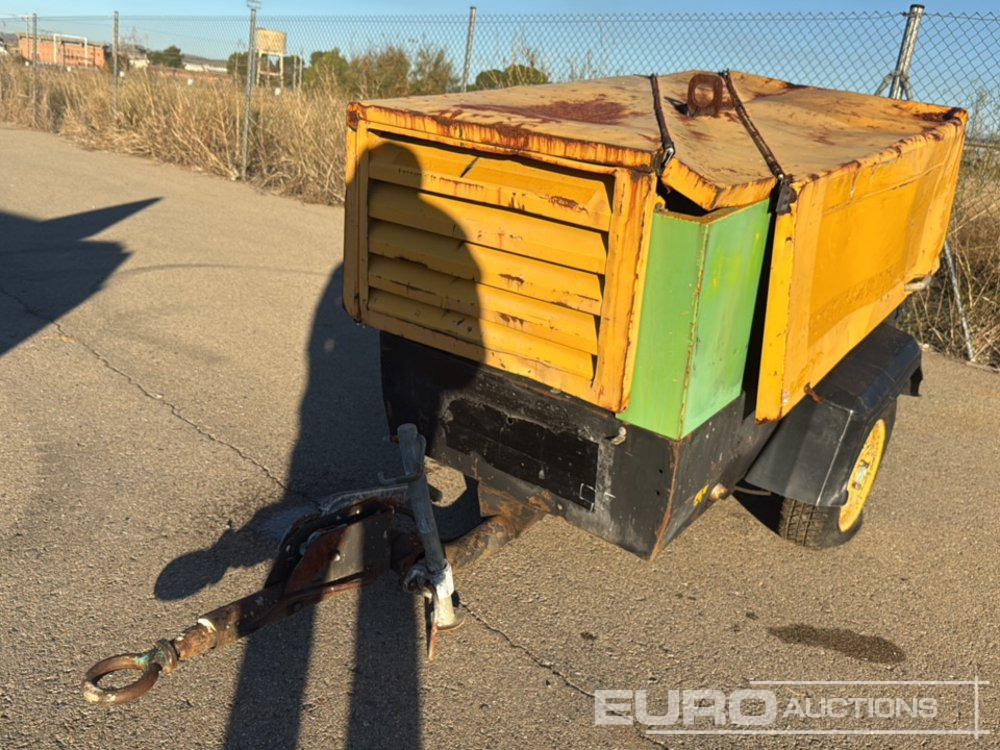 2002 Atlas Copco XAS66DD FB AC LEG - Légkompresszor: 1 kép. 2002 Atlas Copco XAS66DD FB AC LEG - Légkompresszor: 1 kép.