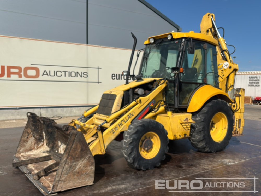 2002 New Holland LB110 - Kotrórakodó: 1 kép. 2002 New Holland LB110 - Kotrórakodó: 1 kép.