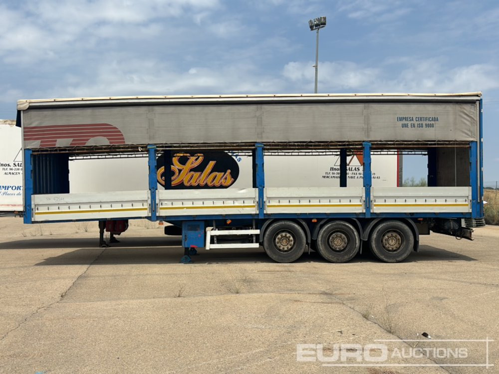 2004 Leciñena AR-13600 - Ponyvás félpótkocsi: 2 kép. 2004 Leciñena AR-13600 - Ponyvás félpótkocsi: 2 kép.